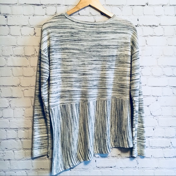 Knit & Lynk asymmetric sweater - Picture 3 of 4